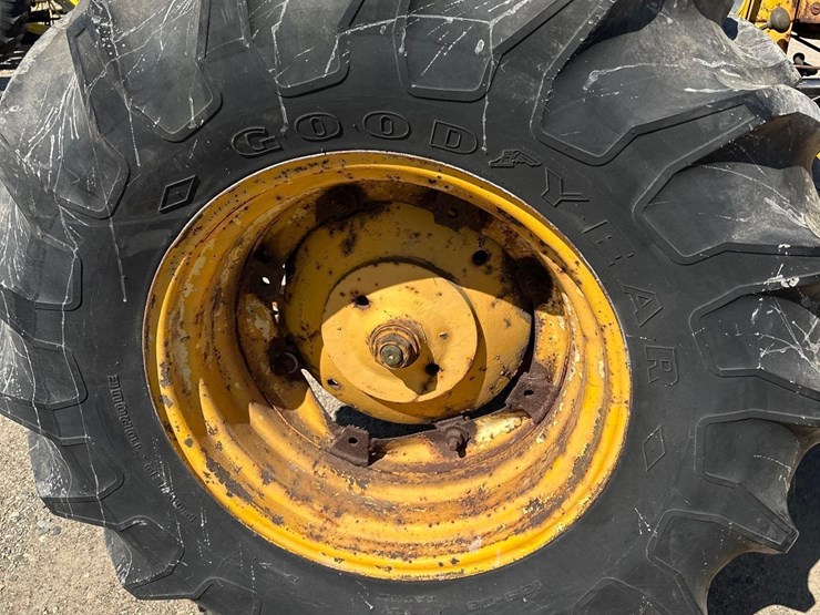 john-deere-40-image-11