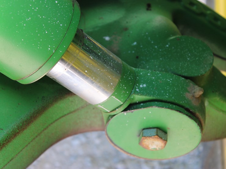 2012-john-deere-8270r-image-84