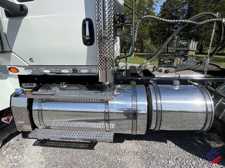 2024-international-hx520-image-25