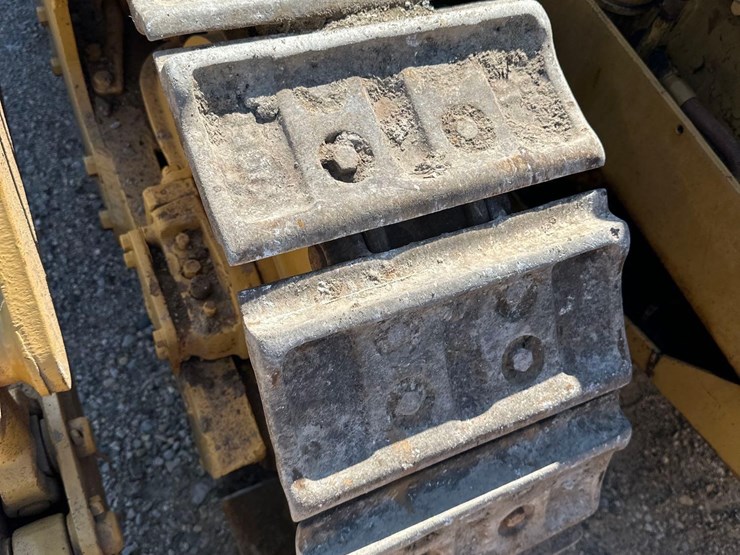 caterpillar-d4-image-5