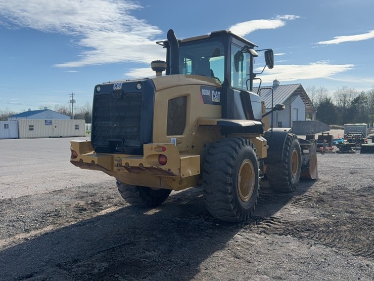 caterpillar-930-image-8