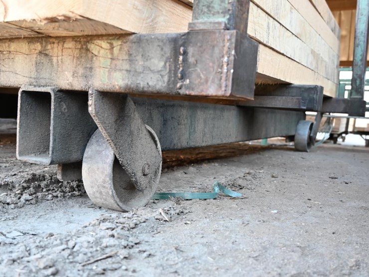 #174-•-lumber-carts-image-3