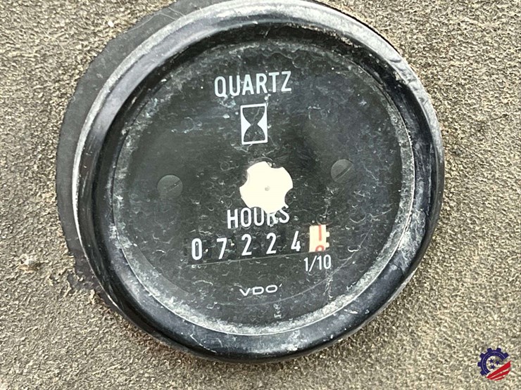 2003-volvo-g710b-image-75