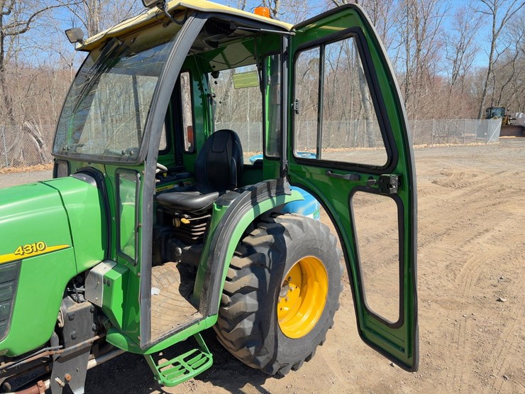 john-deere-4310-image-17