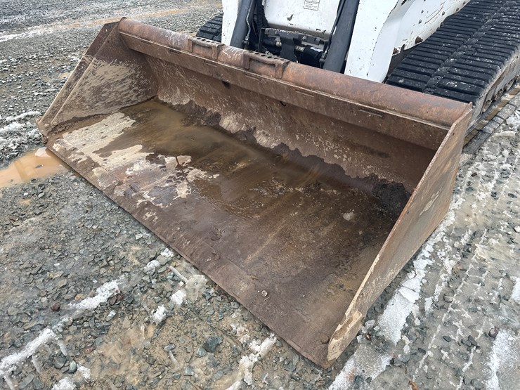 2022-bobcat-t770-image-25