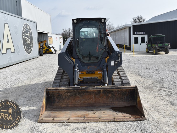 2023-deere-333g-image-16