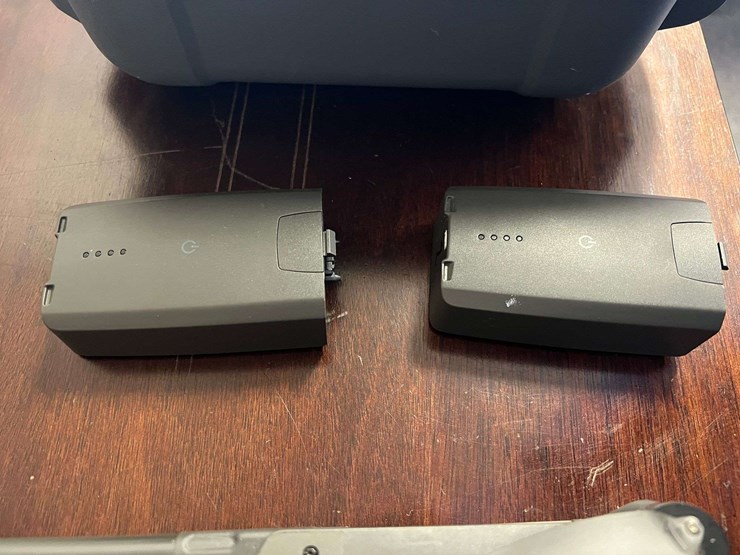 parrot-anafi-usa-foldable-drone-with-4k/thermal-camera-image-15