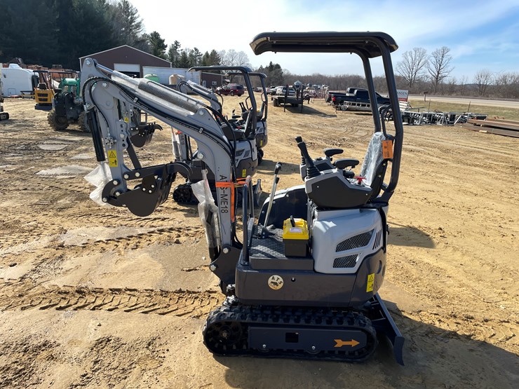 #1032-•-new-ats-me18-mini-excavator-image-8