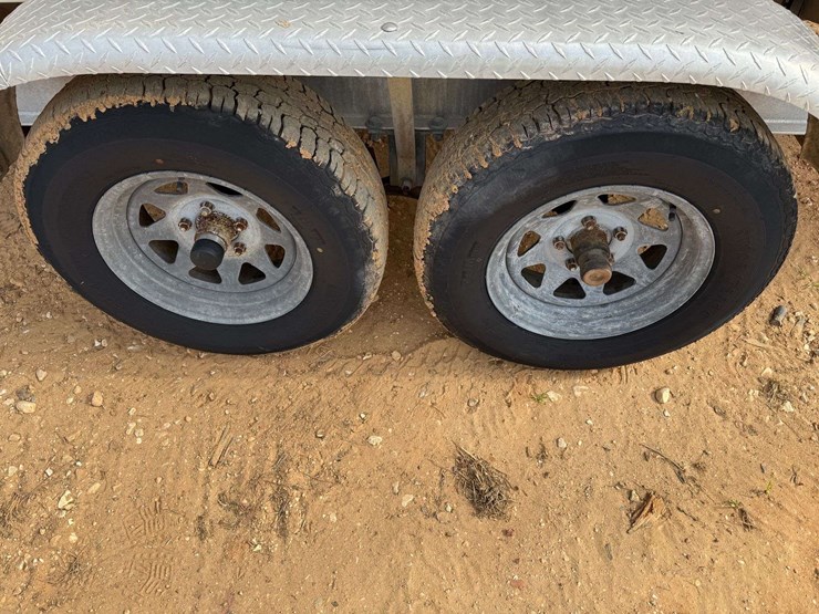 2003-sea-hunt-escape-200d-bay-boat-image-7