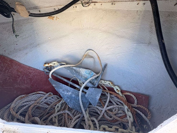 2001-cobia-center-console-saltwater-boat-image-9