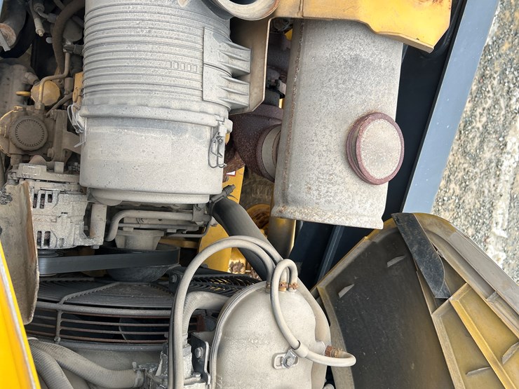 deere-310sj-image-44