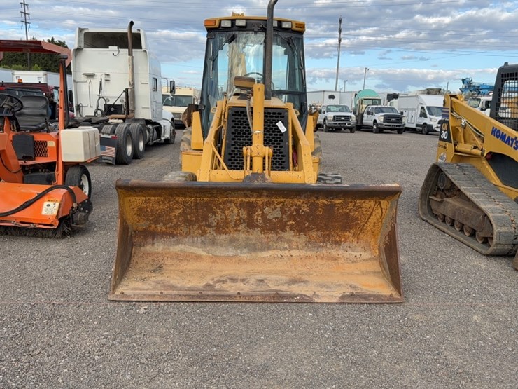 john-deere-310d-image-2