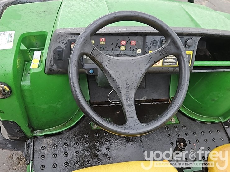 2013-john-deere-gator-image-22
