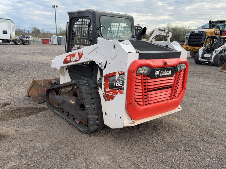 2022-bobcat-t62-image-10