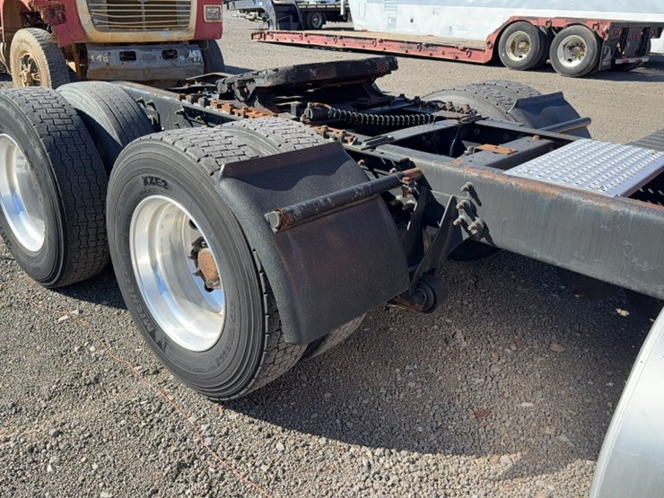 2007-international-8600-image-6