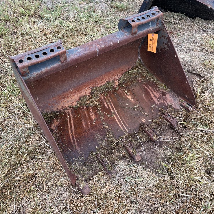 #4023 • Mini Bobcat Bucket