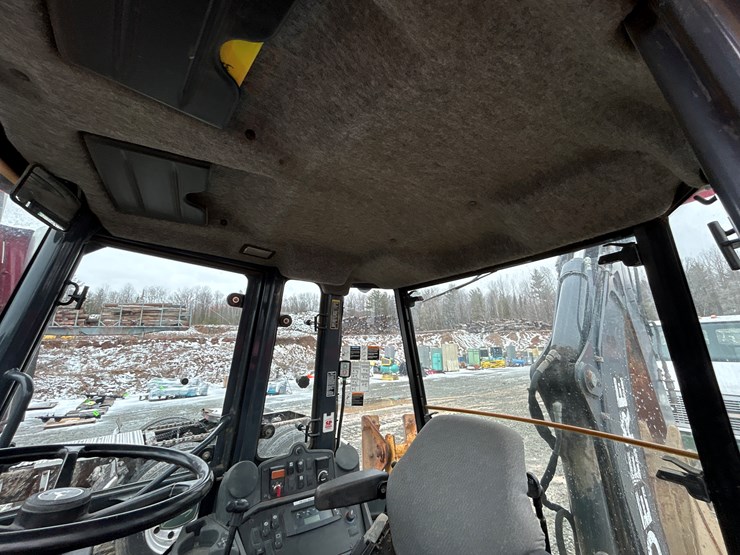 deere-310sj-image-96