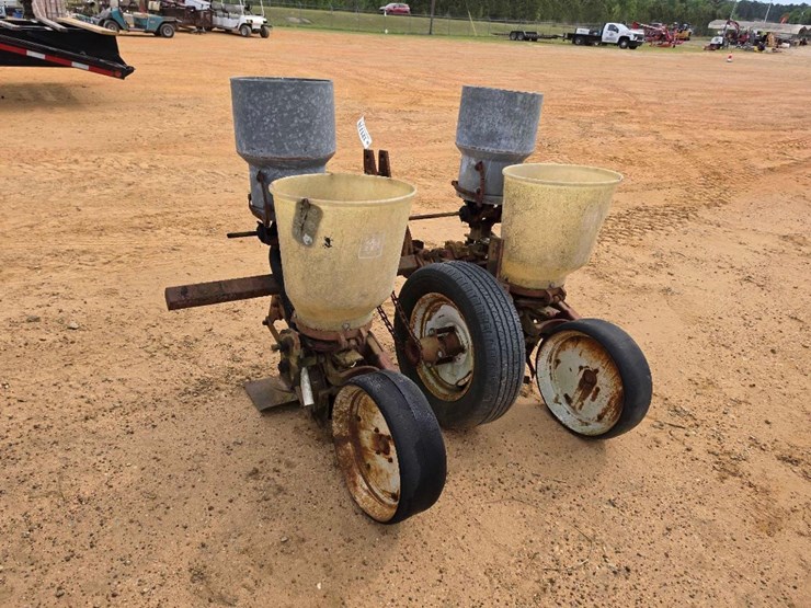 international-185-image-2