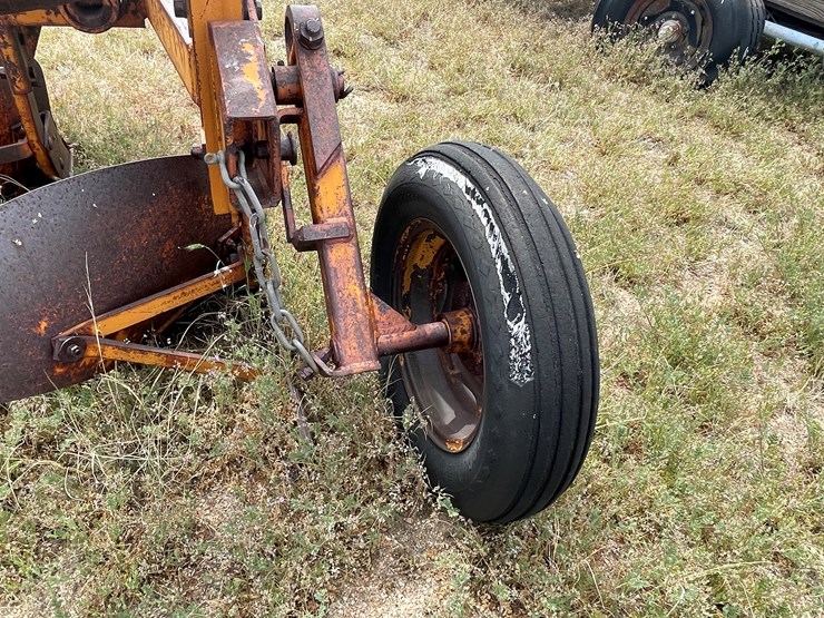 #4055-•-atlas-turnover-plow-image-3