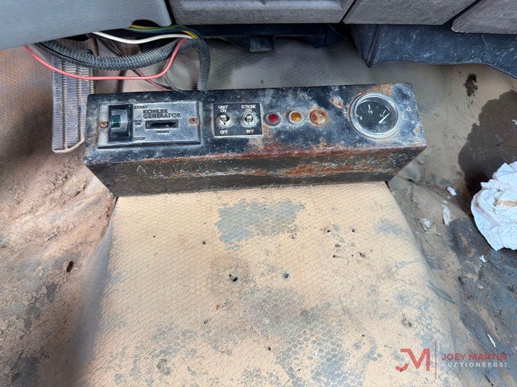 1997-chevrolet-3500-image-22