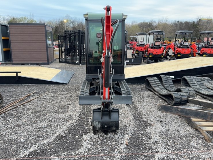 #2052-•-2024-agt-qnt50r-mini-excavator-image-2