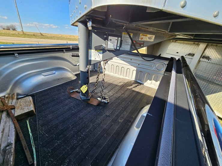 2012-dodge-ram-2500-image-18