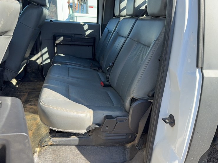 2011-ford-f350-image-15