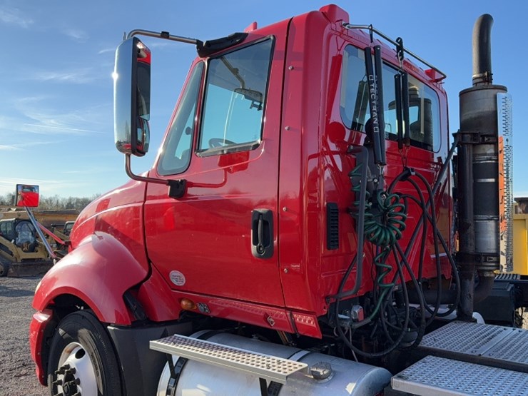 2011-international-10-image-11