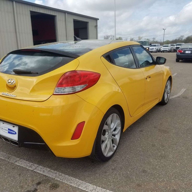 2012 Hyundai Veloster 3D Coupe,