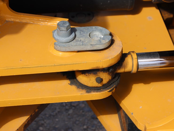 2021-deere-524p-image-29