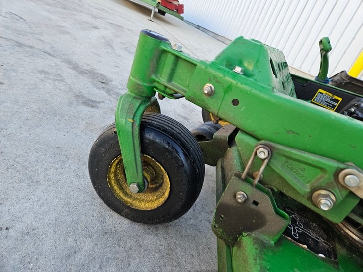 2014-john-deere-z925m-image-29