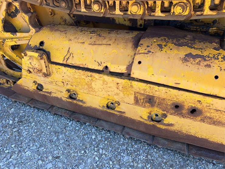 caterpillar-r2-image-54