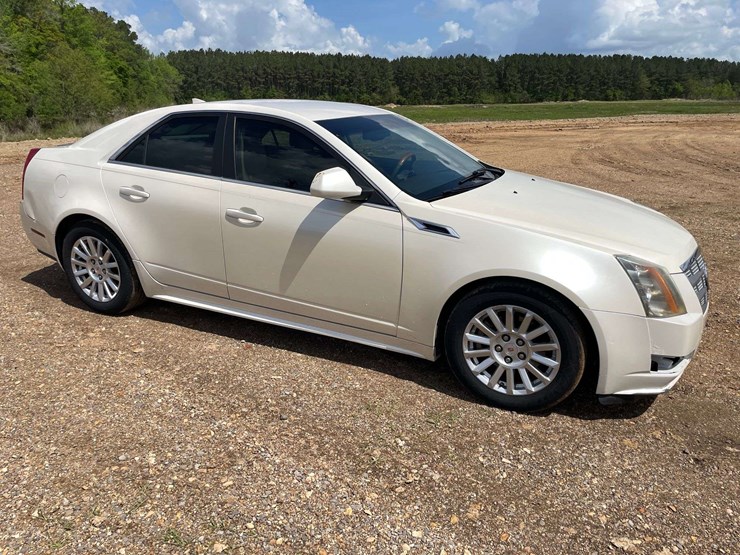 2011-cadillac-cts-4-door-sedan-(182,813-miles)-image-4