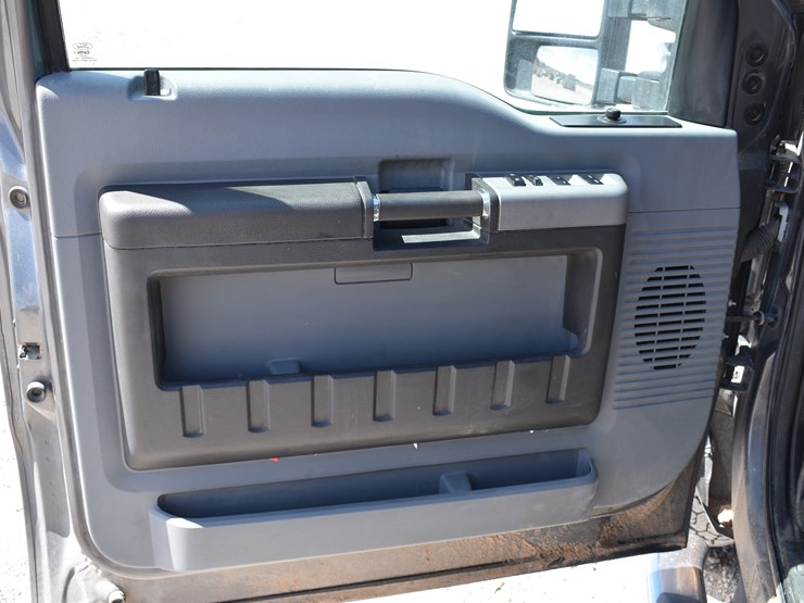 2013-ford-f250-xlt-image-22