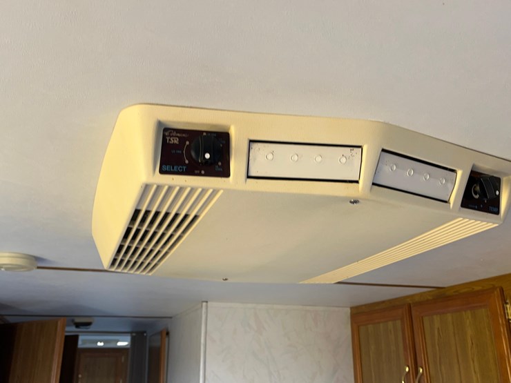 1997-gulf-stream-camper/office-image-31