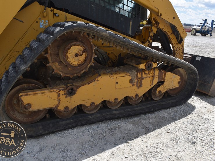2020-caterpillar-289d3-image-75