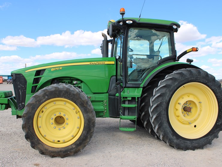 2012-john-deere-8270r-image-23
