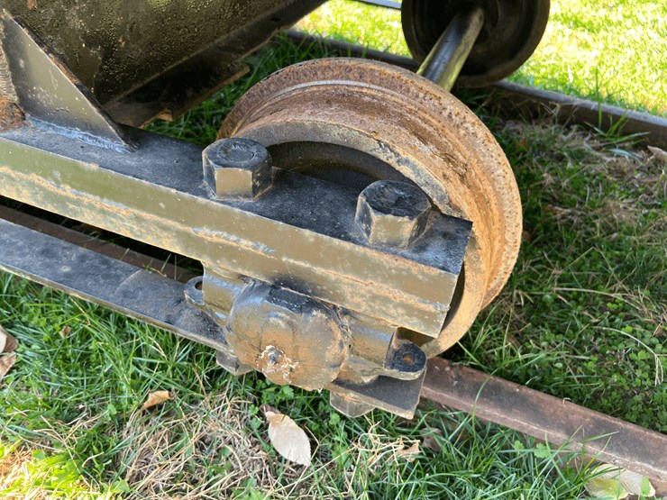 frick-steam-locomotive-with-track-image-228