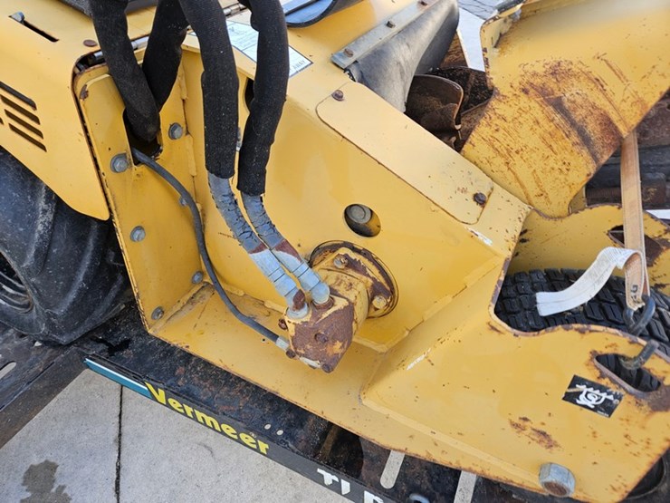 2007-vermeer-v2050-image-31