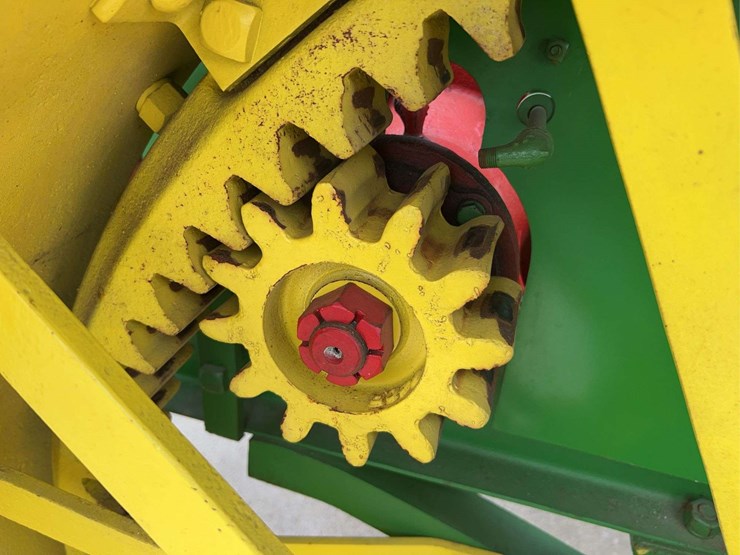 12-25-waterloo-boy-model-n-image-54