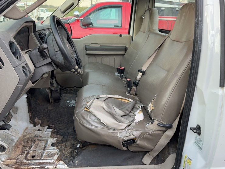 2008-ford-f250-image-12