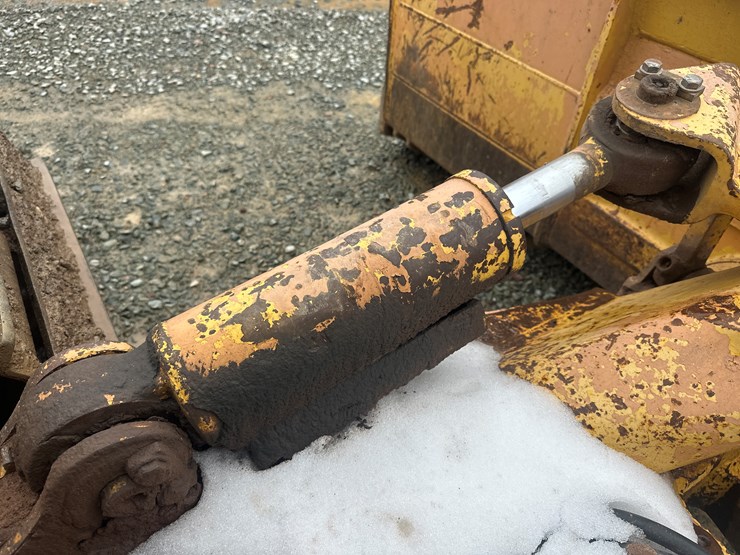 komatsu-d41p-6-image-18