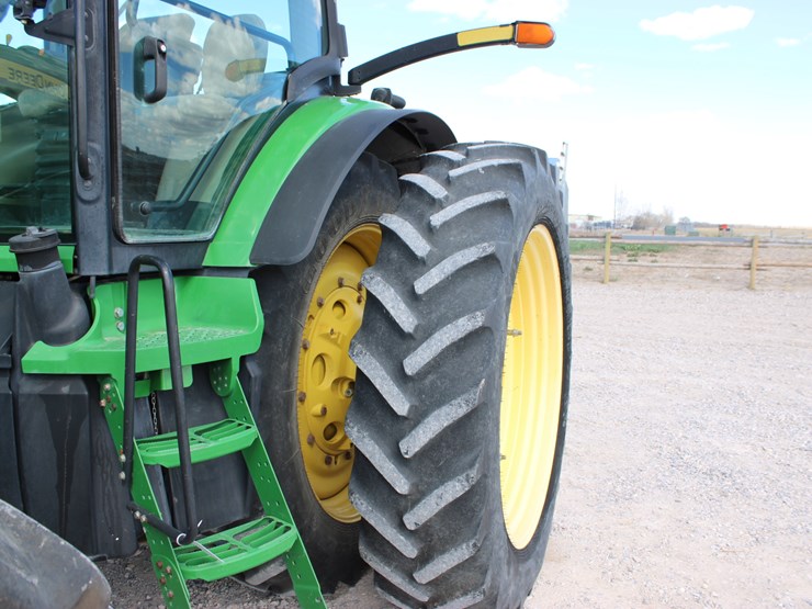 2012-john-deere-8270r-image-52