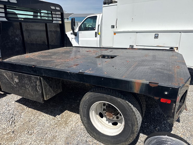 2005-case-ih-4300-image-3