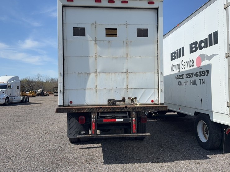 2004-isuzu-ftr-image-9