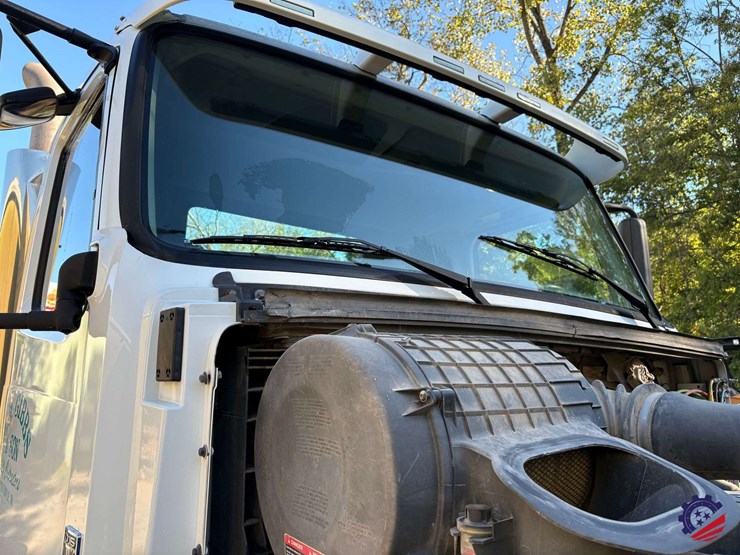 2008-volvo-vt-t/a-truck-tractor-image-45