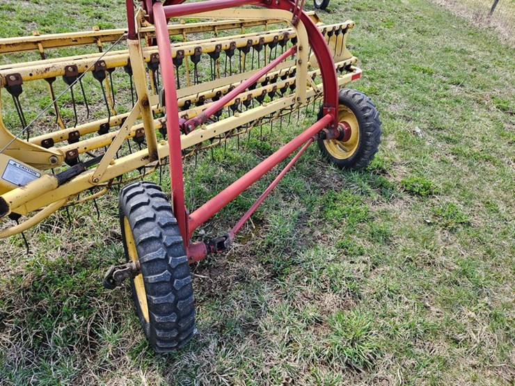 new-holland-258-image-18