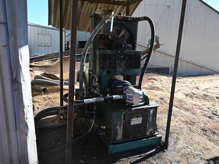 #117-•-tyrone-berry-carriage-drive-image-3