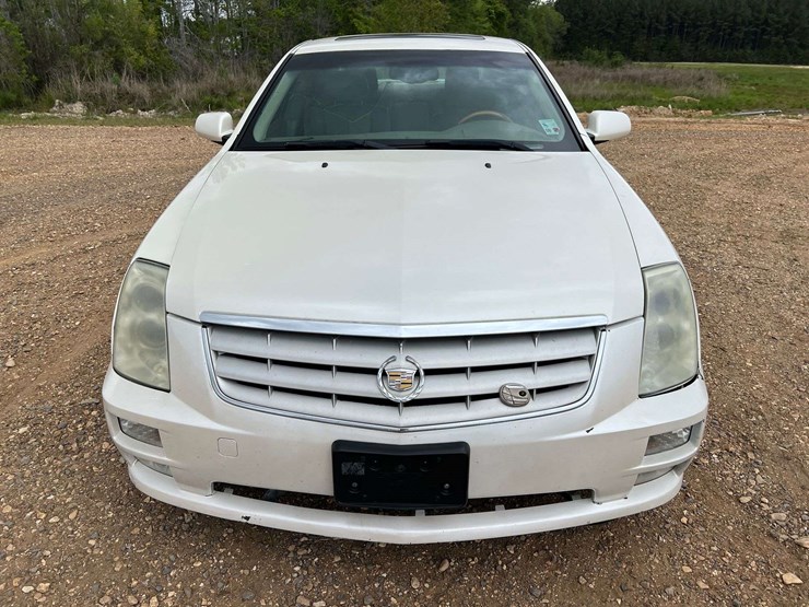 2005-cadillac-sts-4-door-sedan-(225,311-miles)-image-5