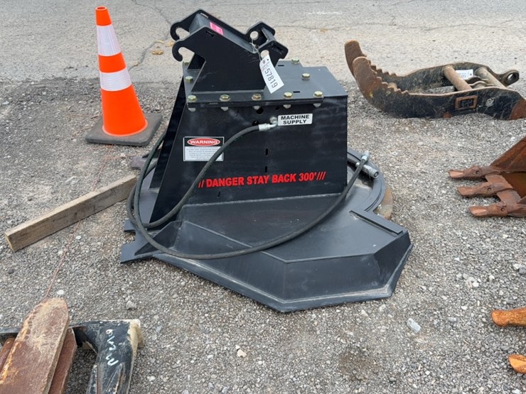 #2008-•-blue-diamond-36"-excavator-disc-mulcher-image-1